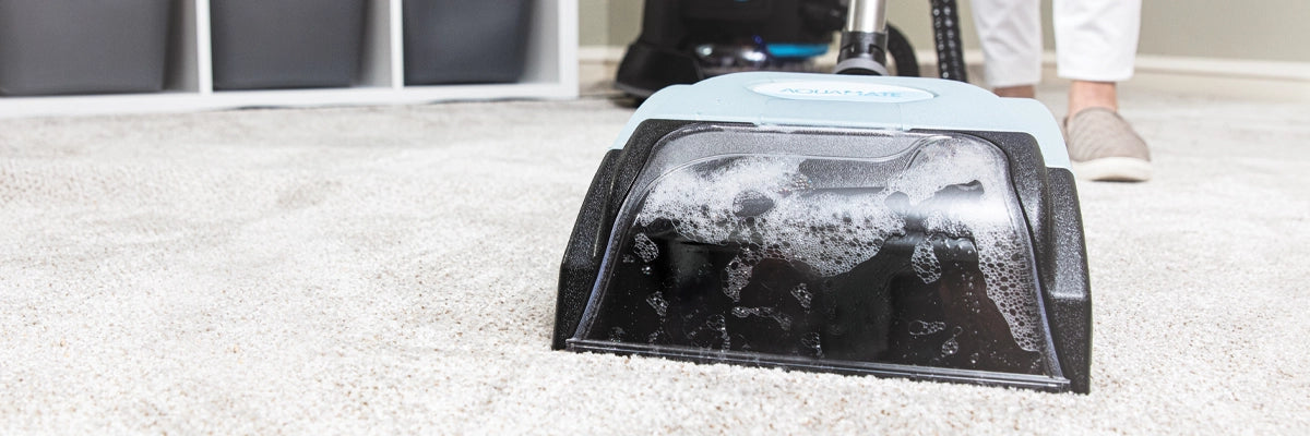 AquaMate cleaning household carpet